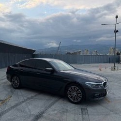 BMW 520d xDrive - фото 9
