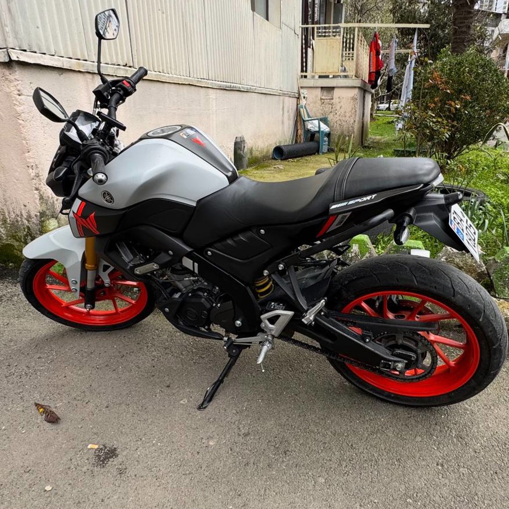 Yamaha MT-15