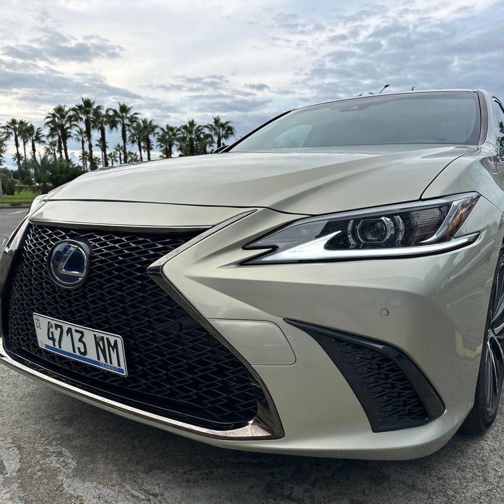 Lexus ES 300h