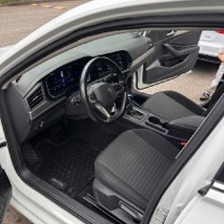 Volkswagen Jetta - фото 10