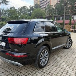 Audi Q7 - фото 4