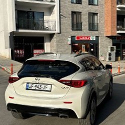 Infinity QX30 - фото 2