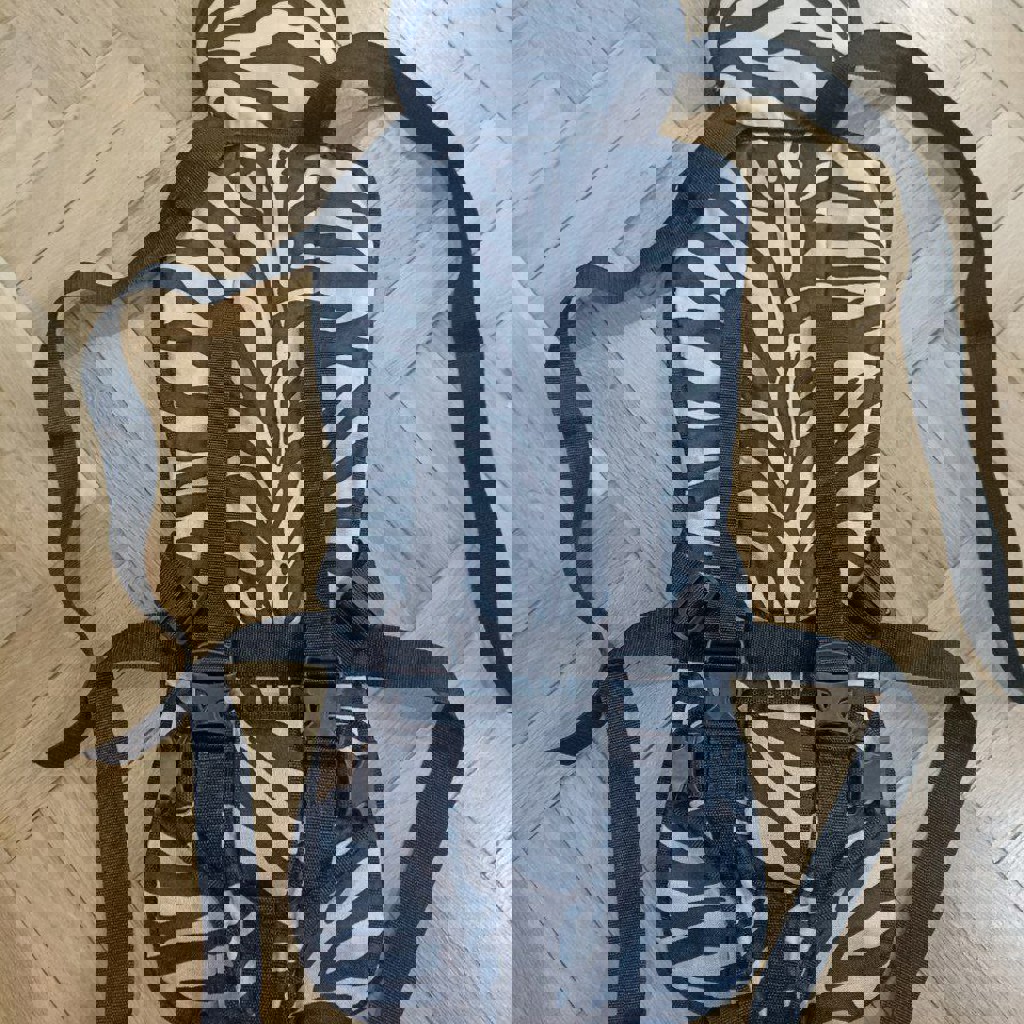 Бескаркасное автокресло