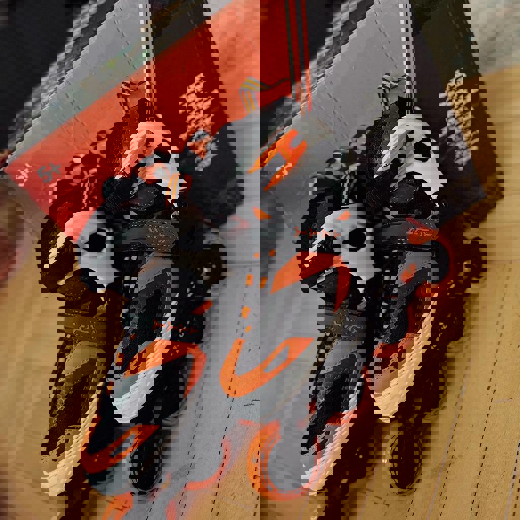 Роликовые коньки + шлем + наколенники