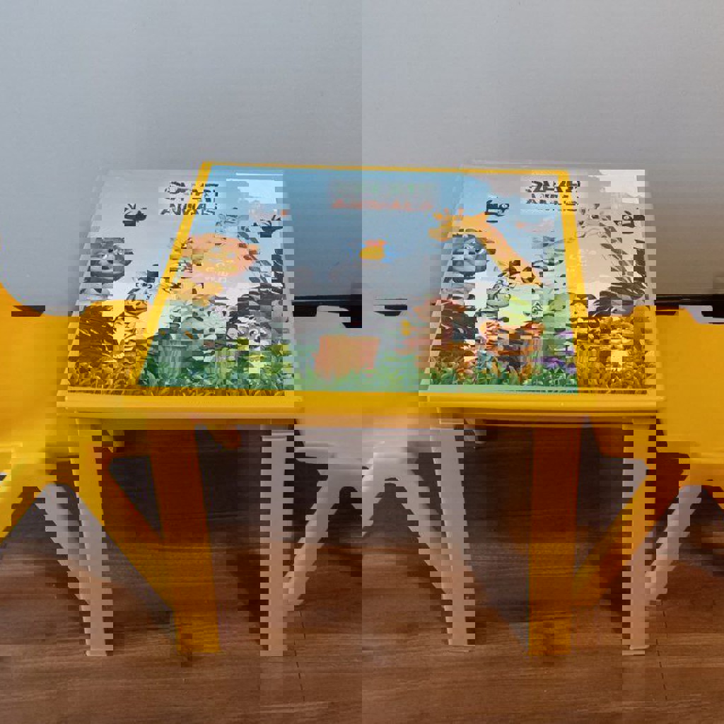 Стол и стулья для малышей