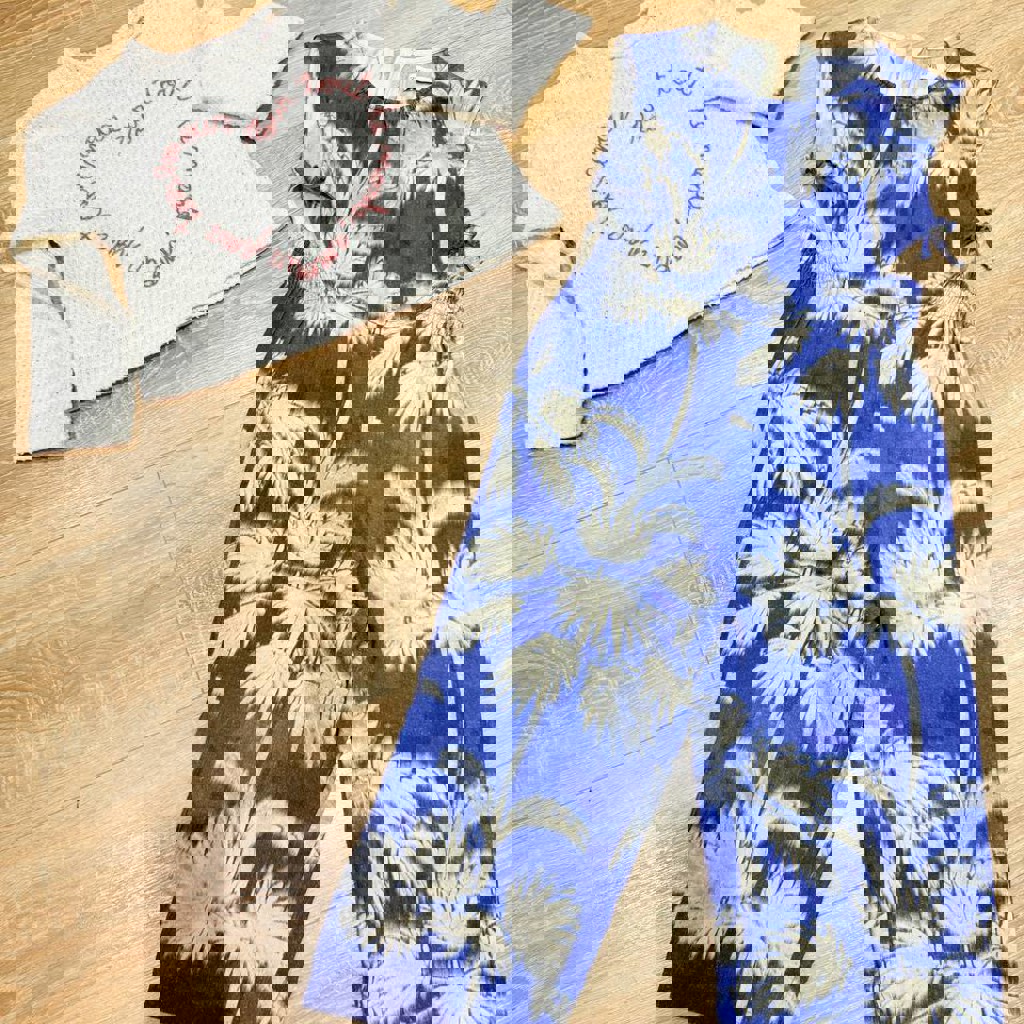 Комбинезон и легкая кофточка