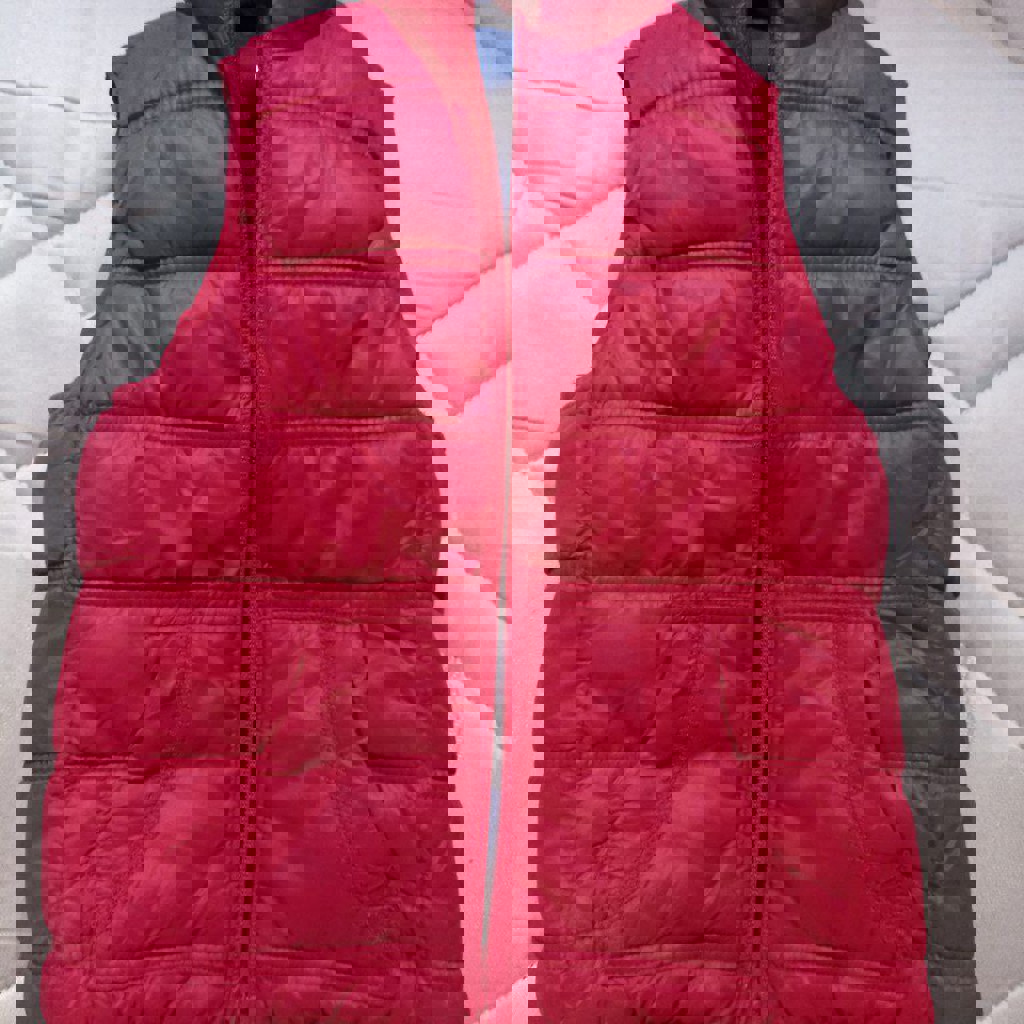 Двусторонняя теплая жилетка