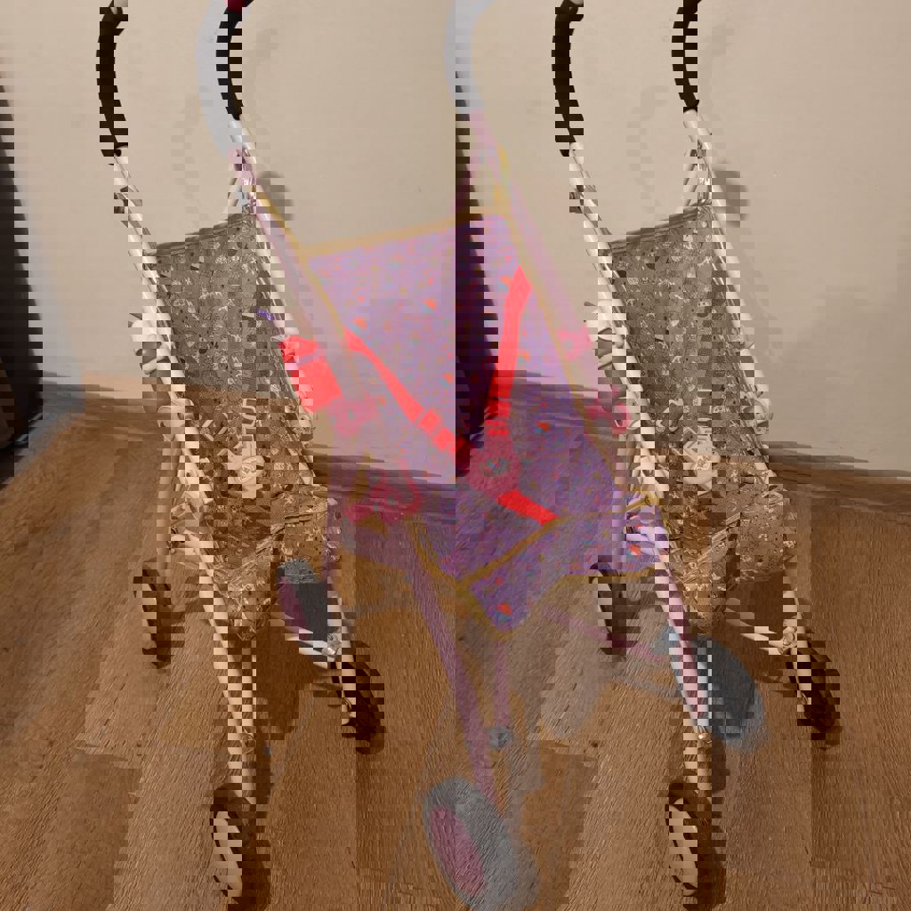 Коляска со светящимися колесами