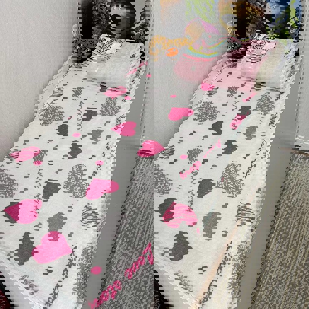 Кровать с матрасом