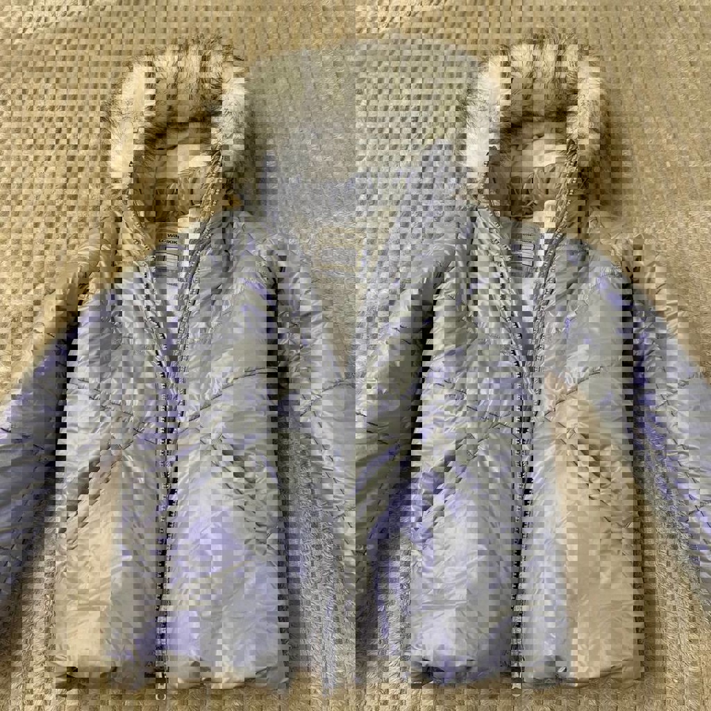 Зимняя куртка на девочку