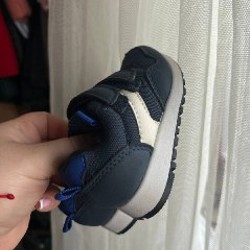 Пакет вещей и обувь - фото 5