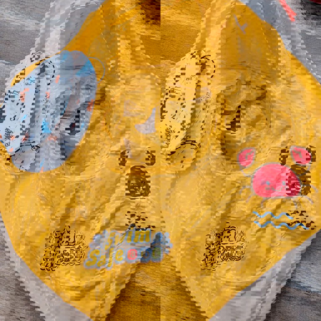 Плавательный круг с Панамой