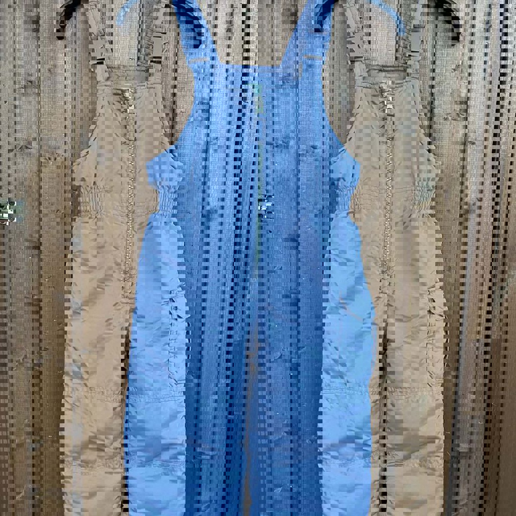 Тёплый непромокаемый комбинезон