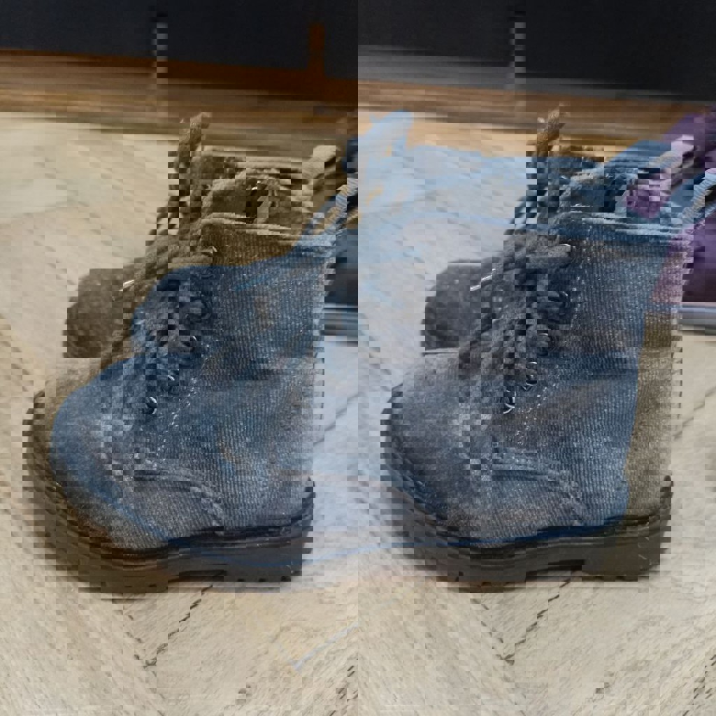 Резиновые сапожки