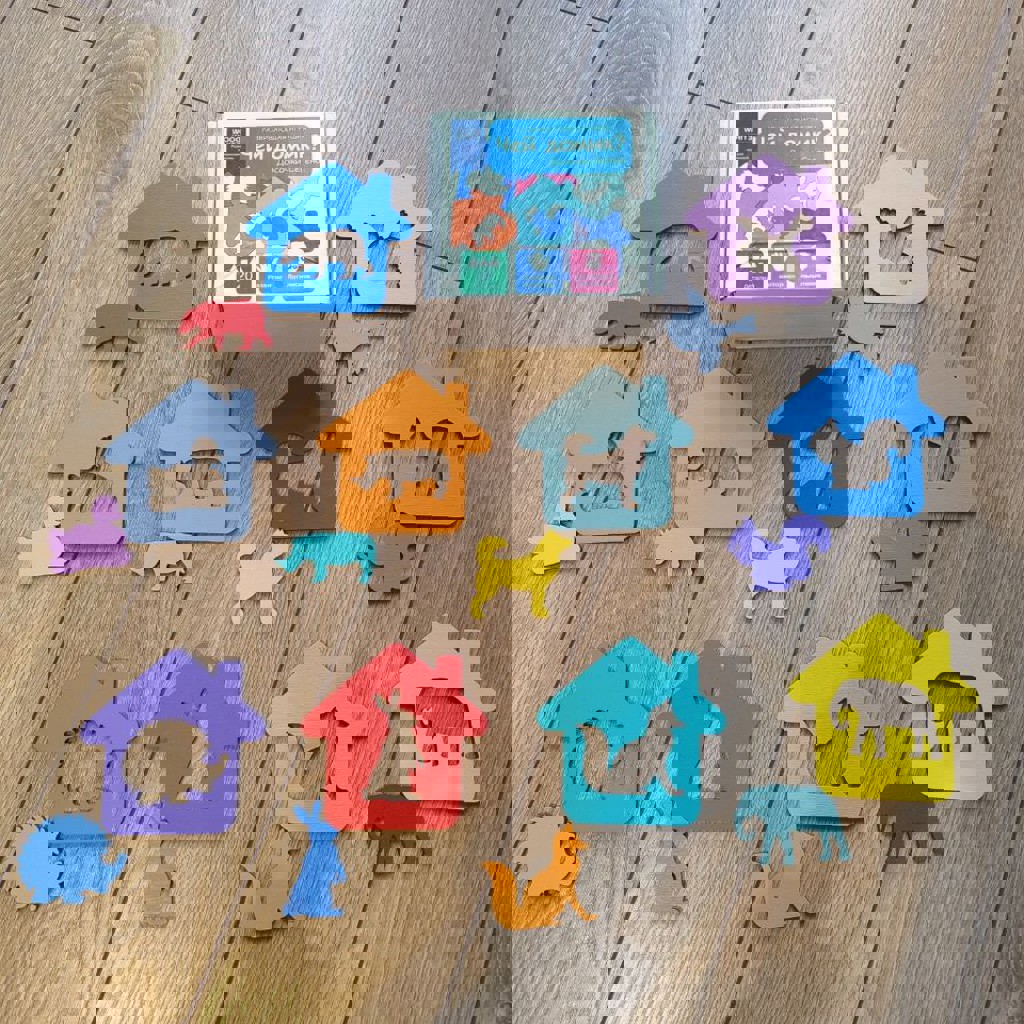 Деревянный сортер 'Чей домик'