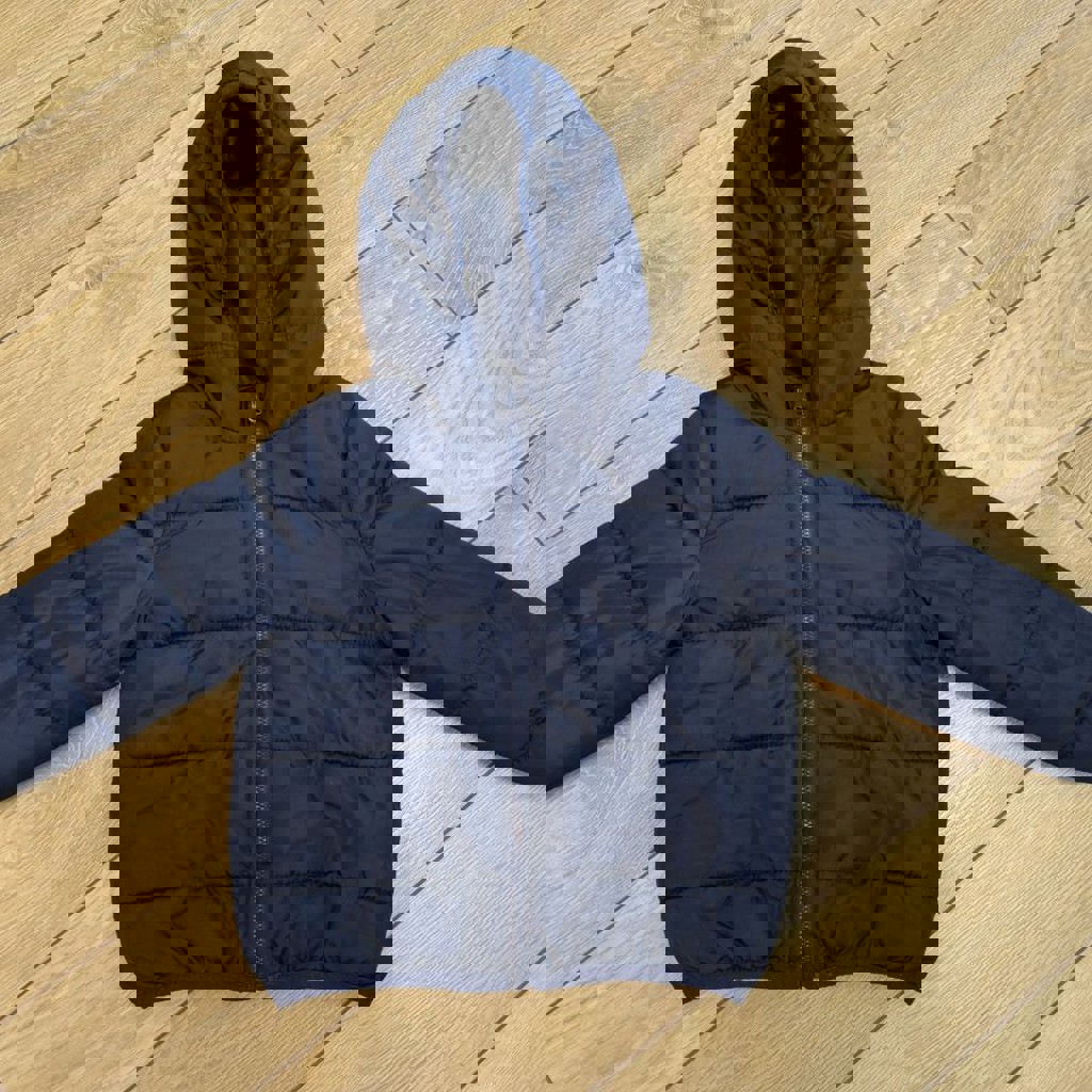 Осенняя куртка с капюшоном