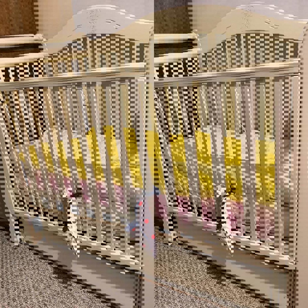 Кроватка с матрасом