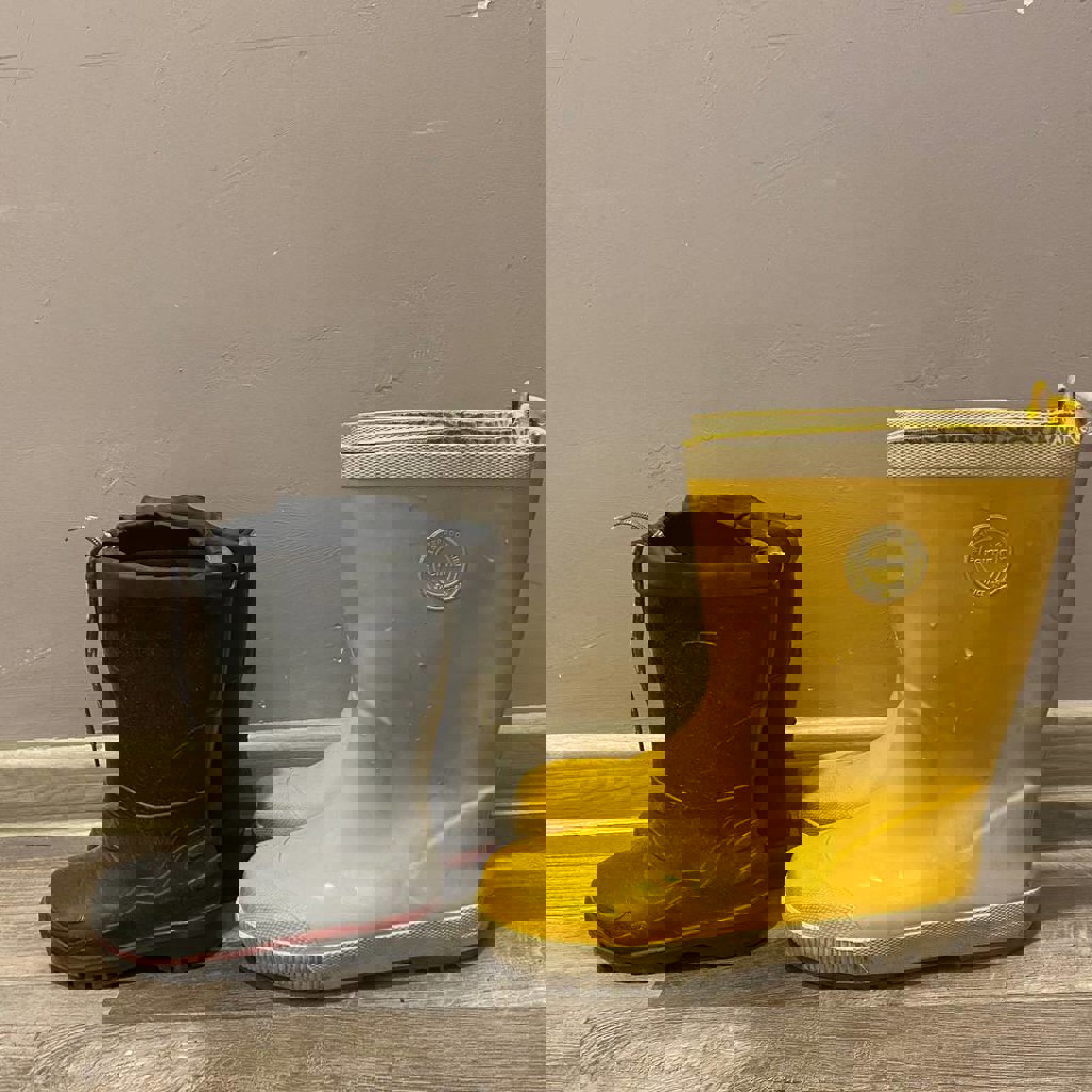 Сапоги резиновые желтые