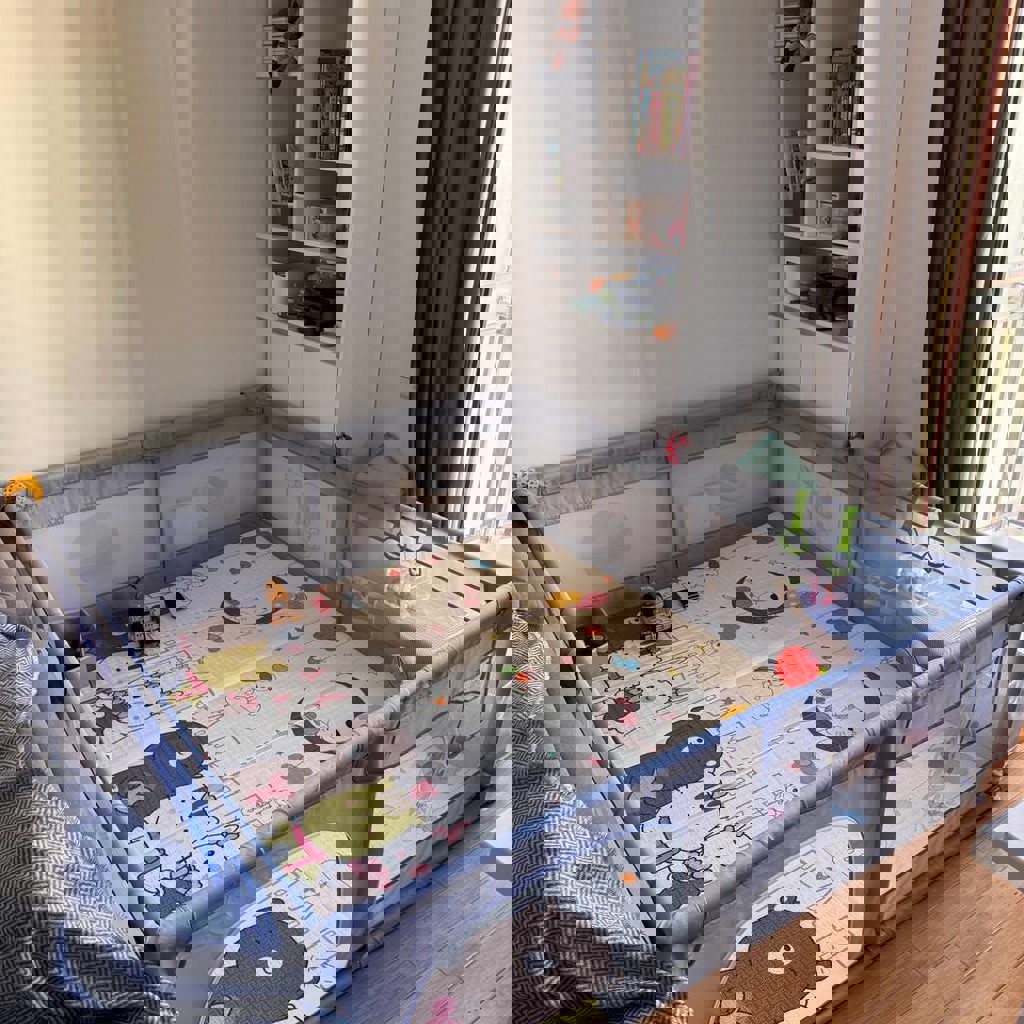 Манеж с ковриком