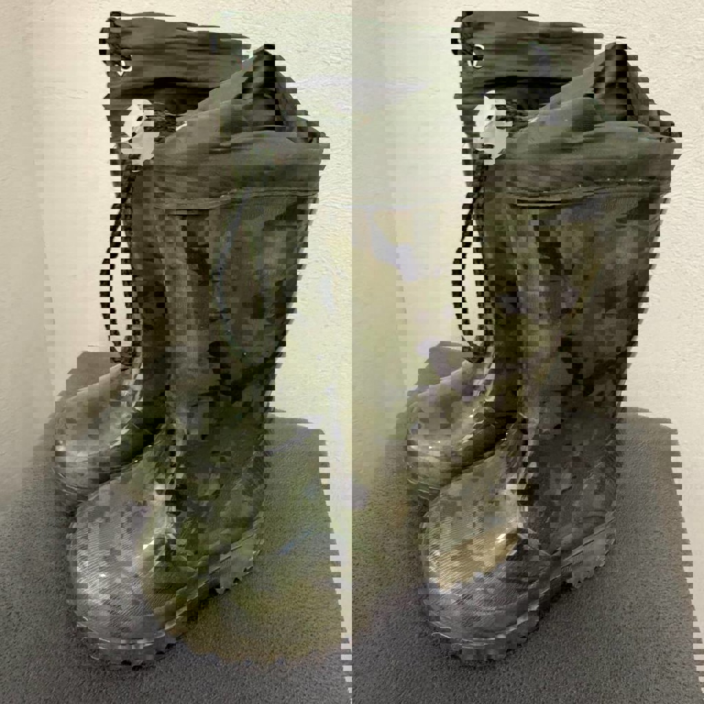 Резиновые сапожки