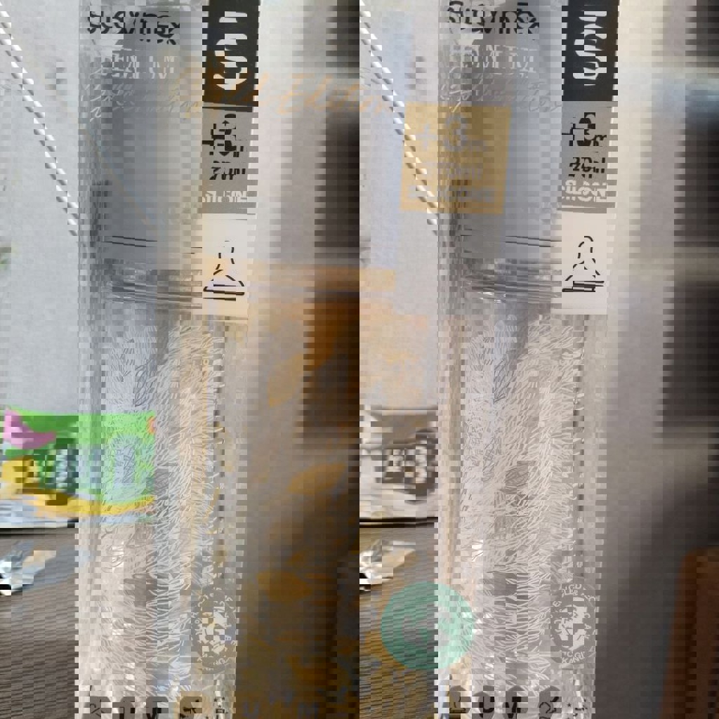 Бутылочка для кормления