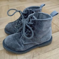 Кроссовки - фото 1