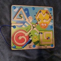 Деревянный магнитный лабиринт Hape - фото 1