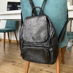 Черный кожаный рюкзак - фото 2