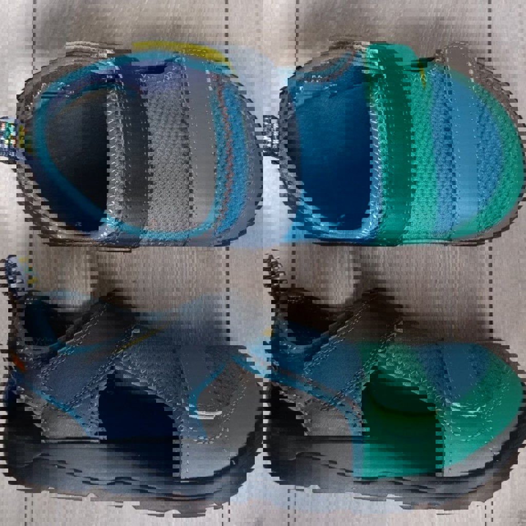 Босоножки teva