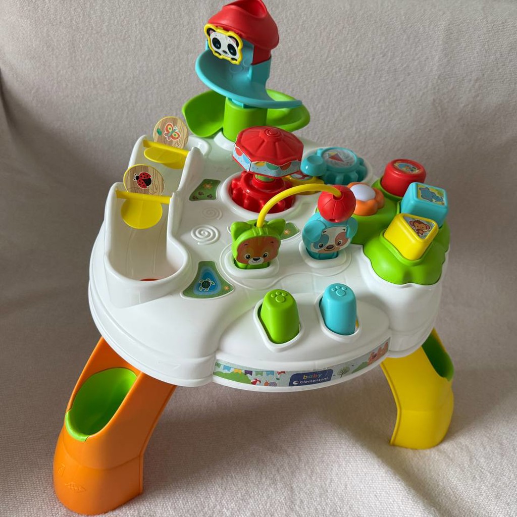 Игровой столик с музыкой