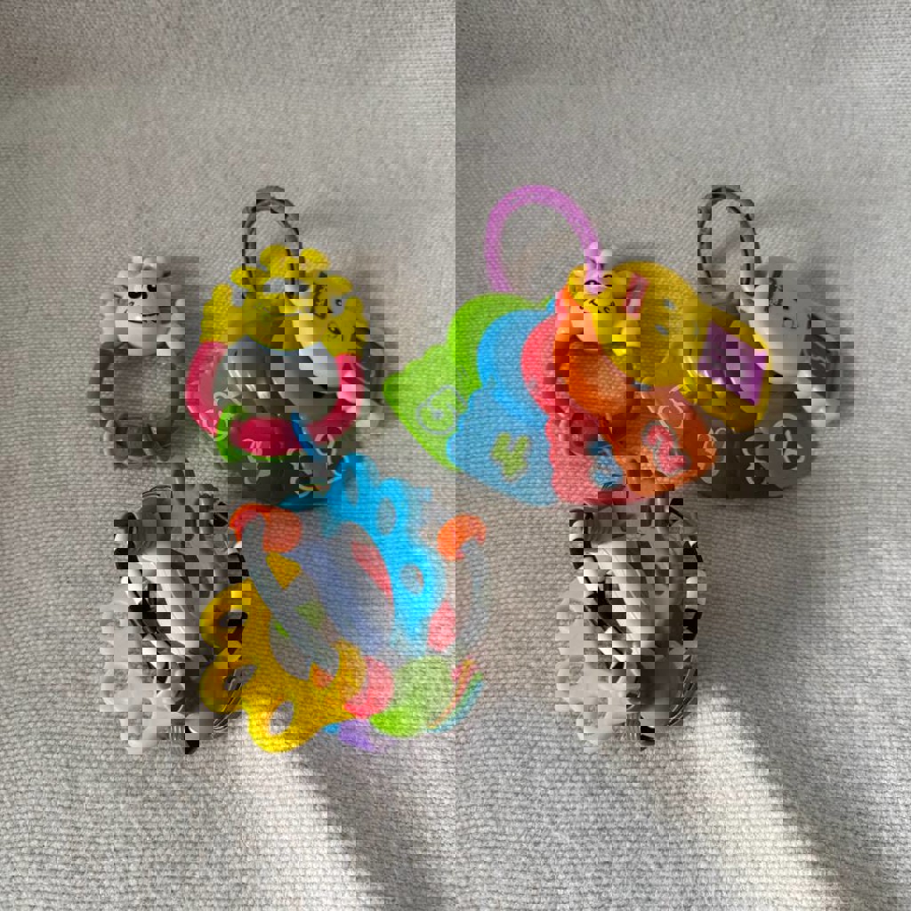 Погремушки пластиковые