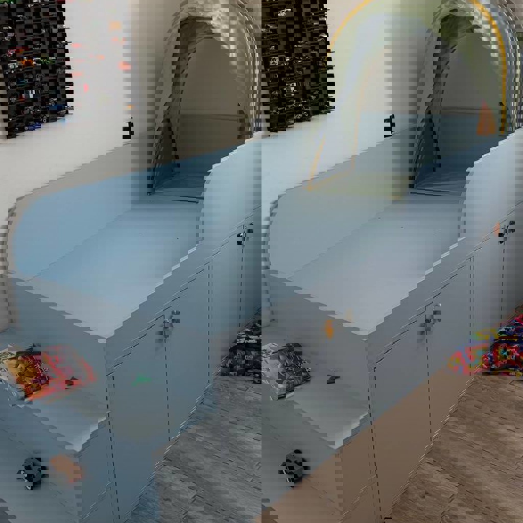 Кровать-шкаф детская