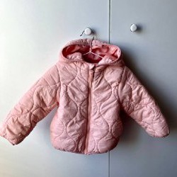 Демисезонная курточка для девочки - фото 2