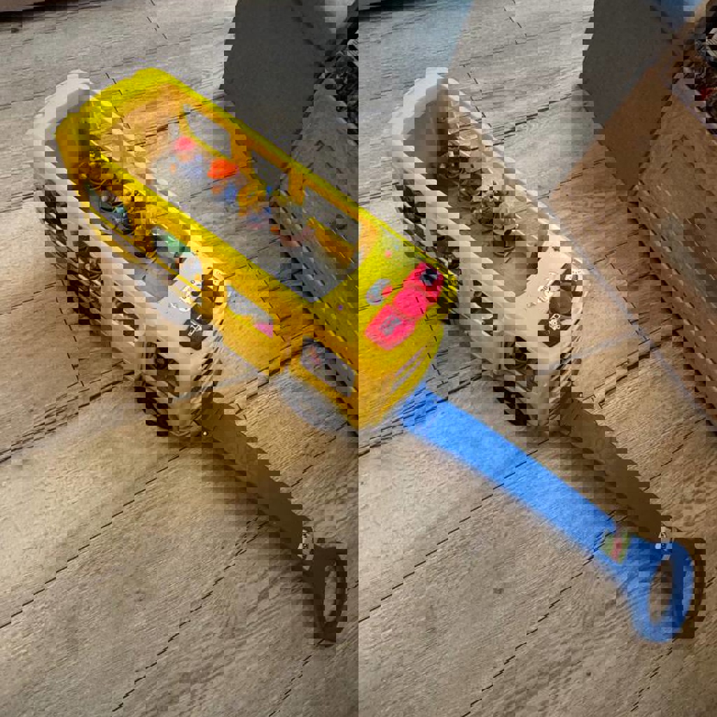 Музыкальный школьный автобус