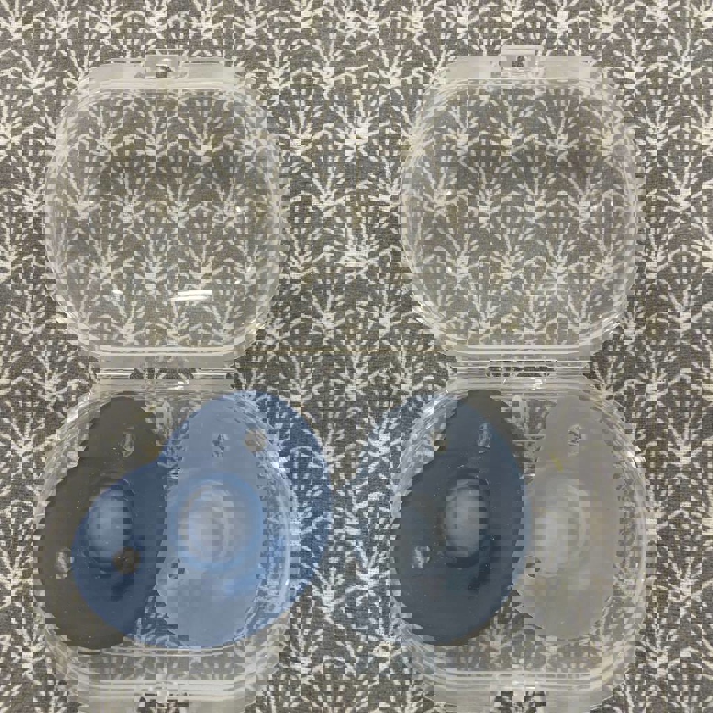 Пустышки в чехле