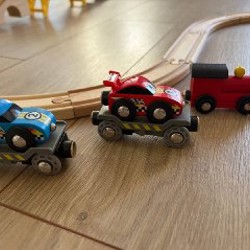 Деревянный набор Hape Race Car Transporter - фото 2