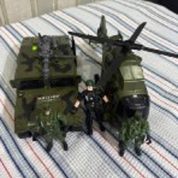 Военная техника и вертолет - фото 2