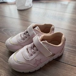 Кроссовки на девочку - фото 2