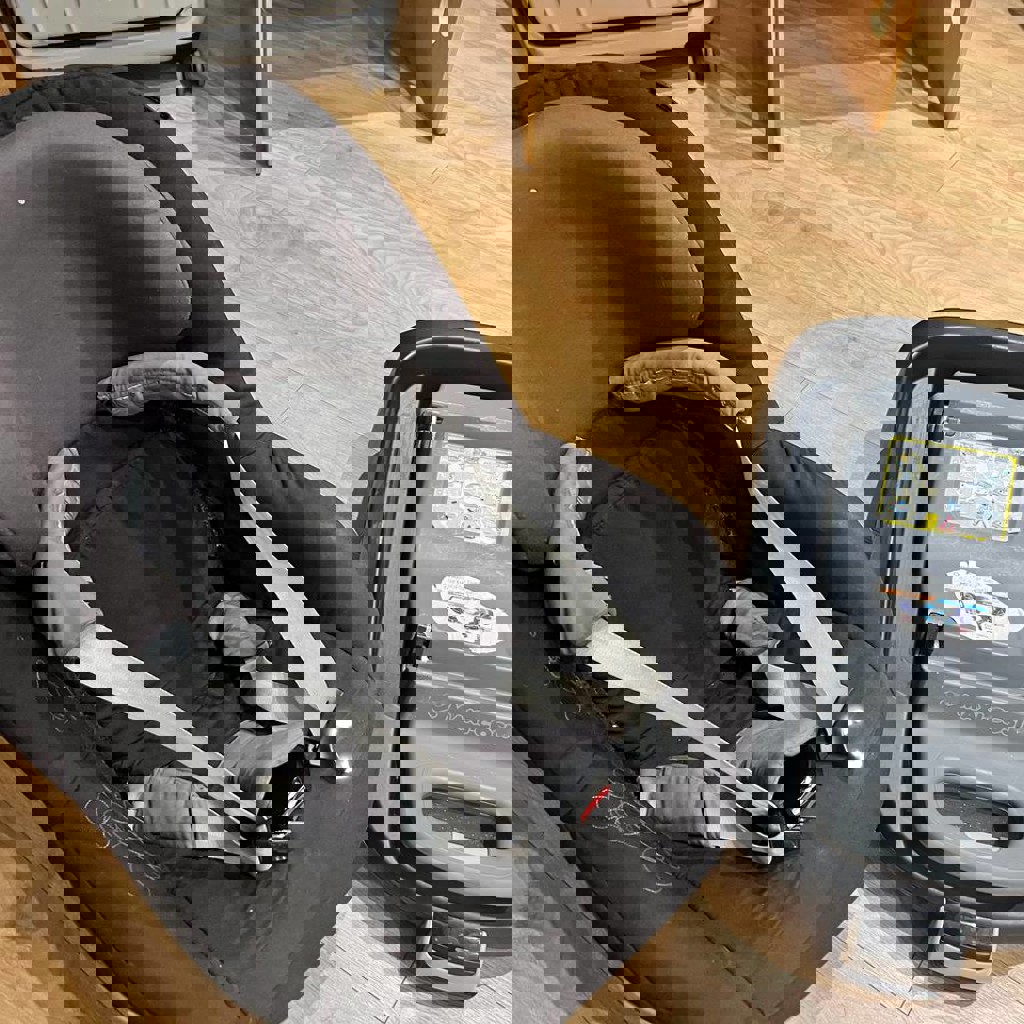 Кресло Maxi-cosi pearl с базой изофикс