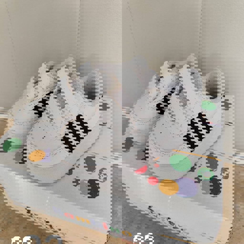 Кроссовки Адидас