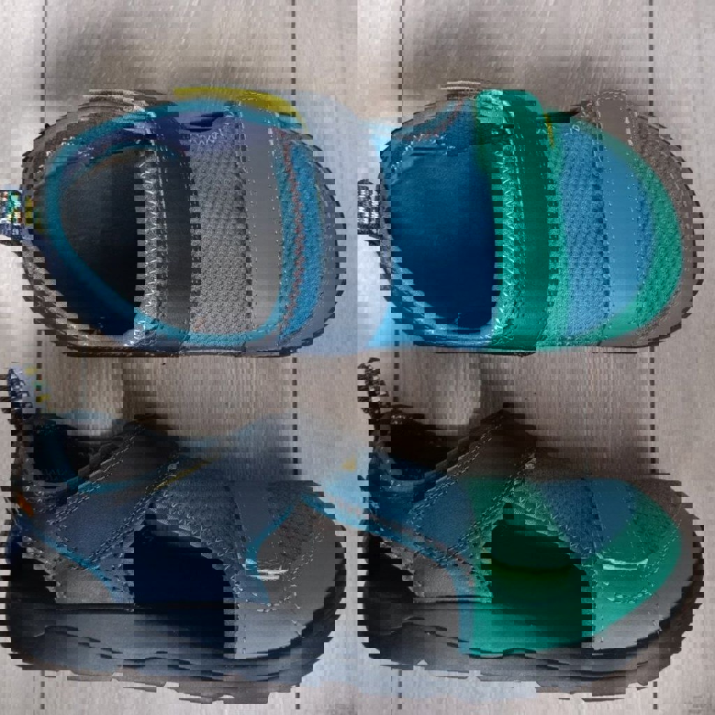 Босоножки teva