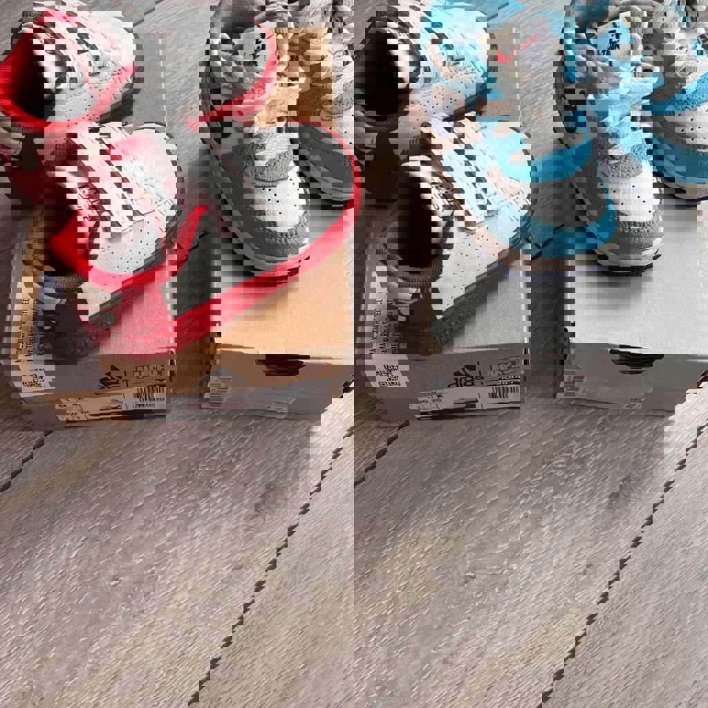 Кроссовки Adidas