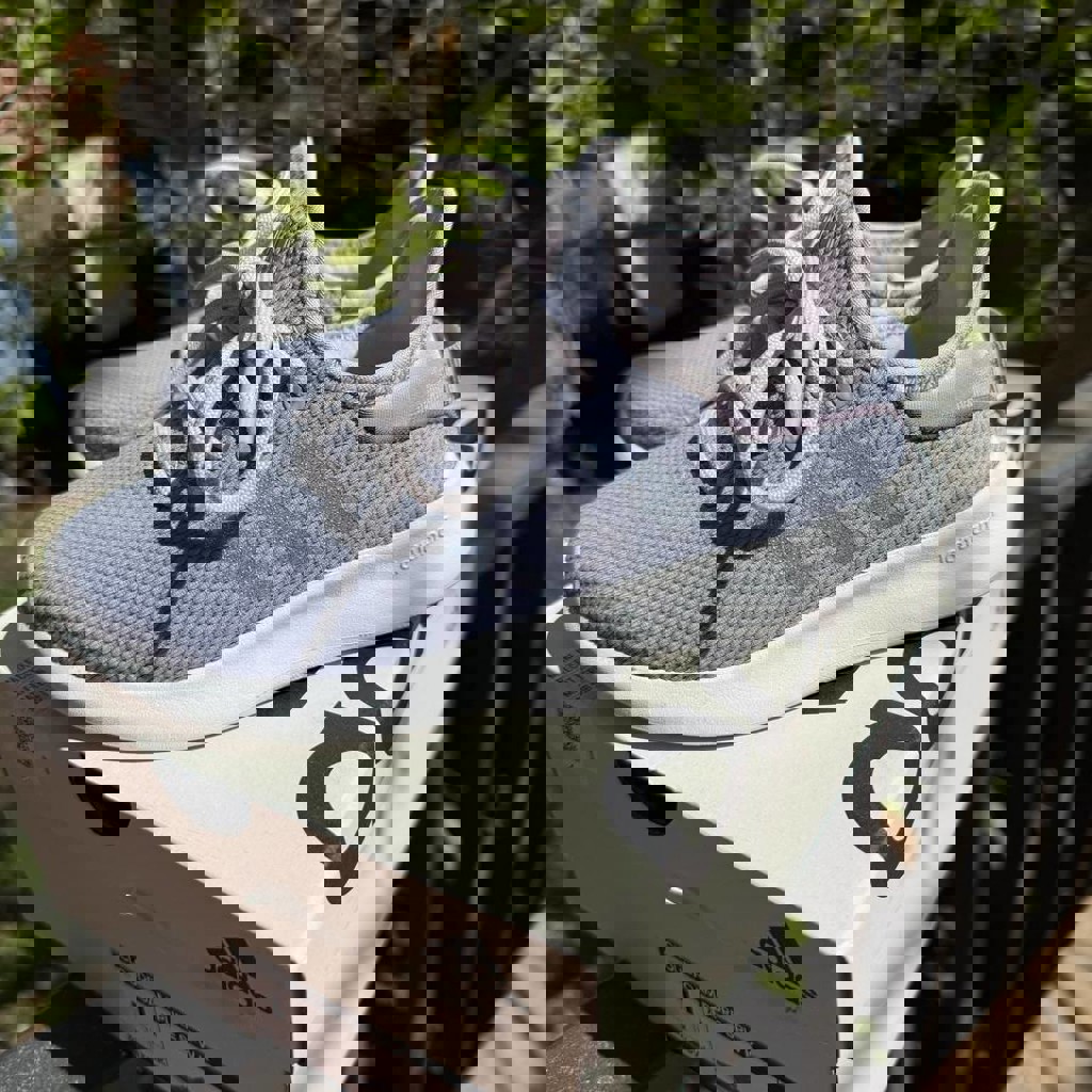 Кроссовки Adidas