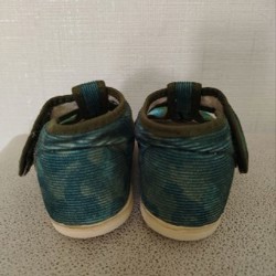 Кроссовки - фото 9