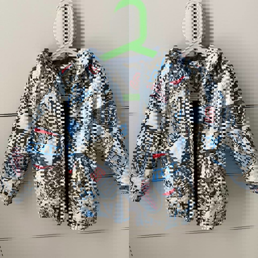 Ветровка на тонком флисе