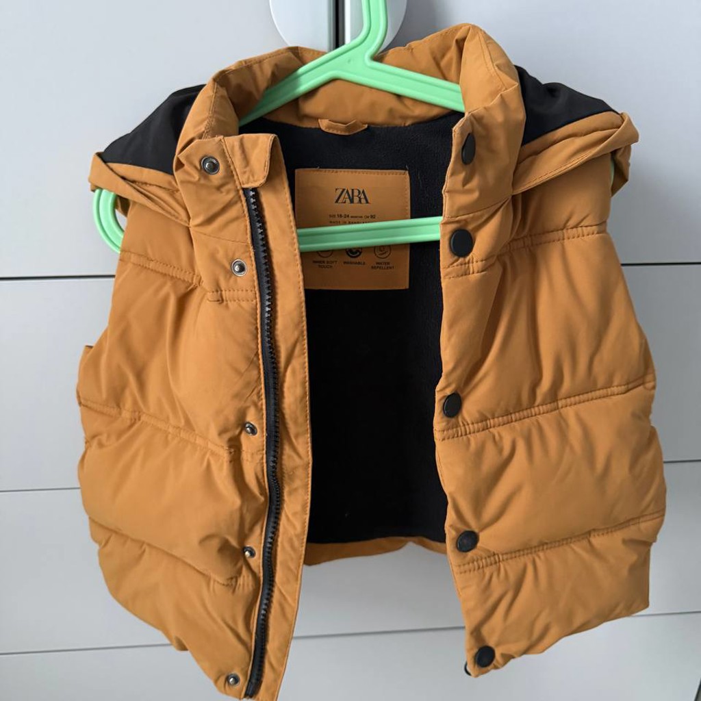 Жилет Zara