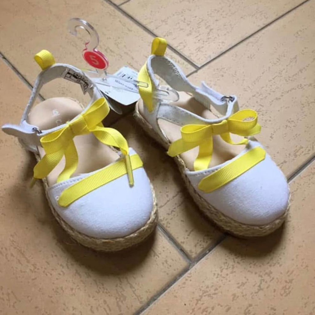 Кроссовки Carters