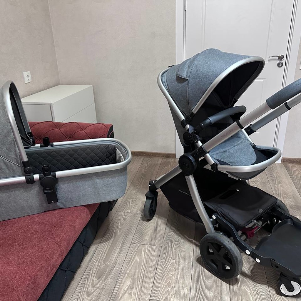 Коляска Mothercare