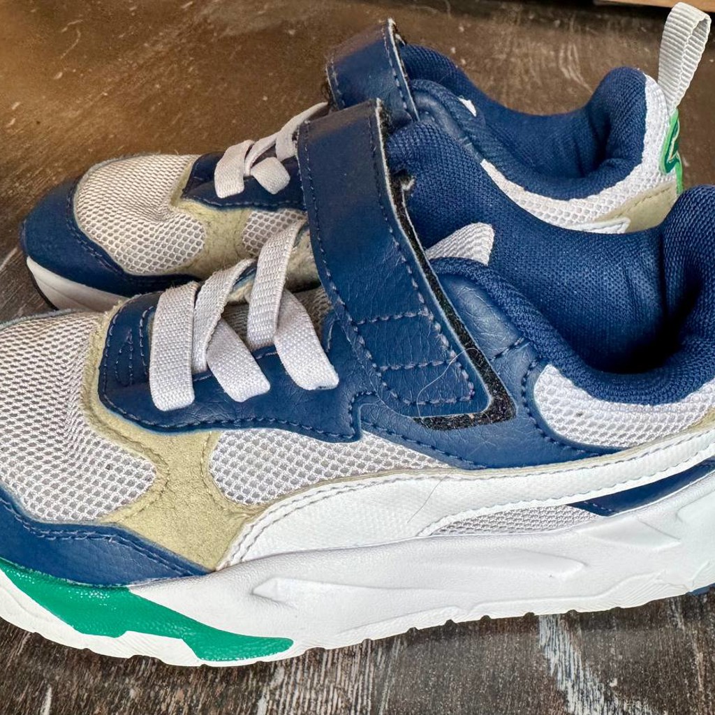 Кроссовки Adidas