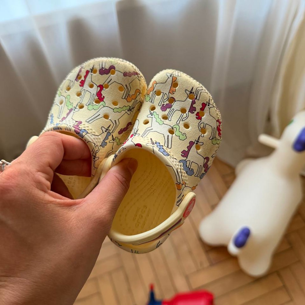 Crocs